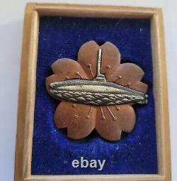 VERY RARE! Japanese Imperial Navy Submarine School Completion Badge + box