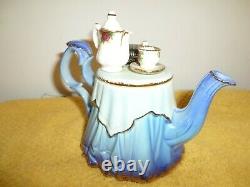 VERY RARE Royal Albert Old Country Roses Ruffled Skirt Mini Teapot 1996 Blue