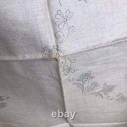 VERY RARE Vintage DMC Stamped Linen To Embroider a Tablecloth A REGAL SOUVENIR