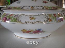 Very RARE Tureen & Lid Royale by Oscar De La Renta 8 1/2 X 15 X 8 Germany MINT