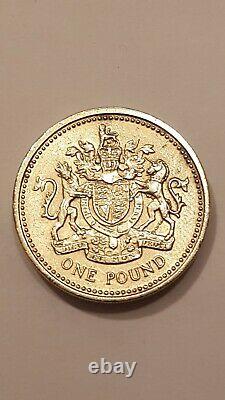 Very RARE Uncirculated 1983 Royal Arms One Pound Coin Old Style (One Pound)