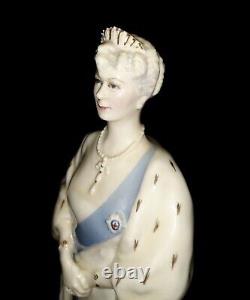 Very Rare 1935 Royal Worcester King George V and Queen Mary Ltd Ed Figurines