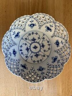 Very Rare 1966 Royal Copenhagen Blue Fluted Full Lace Fruit Basket 1/1061 EUC