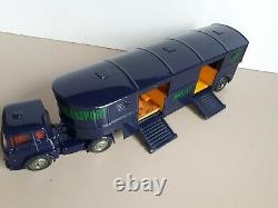 Very Rare Code 3 Corgi Bedford Artic Horse Box, Royal Horse Transport Livery