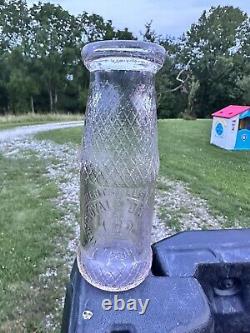 Very Rare Milk Bottle Royale Dairy Half pint Bottle With Slug Plate And Checker