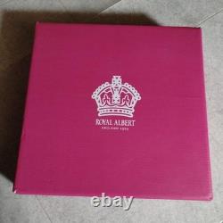 Very Rare Royal Albert Cake Stand