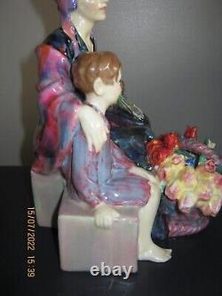 Very Rare Royal Doulton Little Mother Hn1399 New Price 1930 Only