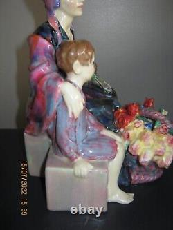 Very Rare Royal Doulton Little Mother Hn1399 Reduced 1930 Only