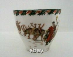 Very Rare Royal Doulton Miniature Cup Christmas, Santa Claus E4109 Perfect