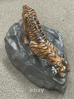 Very Rare Royal Doulton Prestige Tiger On A Rock Figurine HN 2639