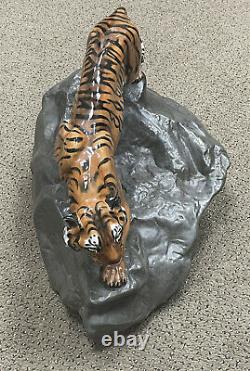 Very Rare Royal Doulton Prestige Tiger On A Rock Figurine HN 2639