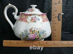 Very Rare Vintage Royal Albert Lady Carlyle Teapot England