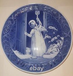 Very Rare Vintage Royal Copenhagen Jul 1951 Christmas Plate Angel With Candle
