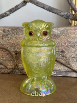 Very rare Summit / Imperial Glass Candy Jar Owl Vaseline Uranium Iridescent Mint