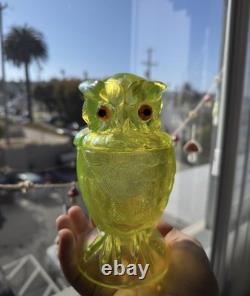 Very rare Summit / Imperial Glass Candy Jar Owl Vaseline Uranium Iridescent Mint