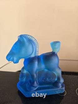 Vintage Heisey Imperial Oscar Sparky Plug Horse HCA 85 Very Rare Blue Satin