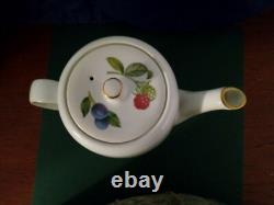 Vintage ROYAL WORCESTER Fine Porcelain PERSHORE 5 Cup Teapot Very Rare