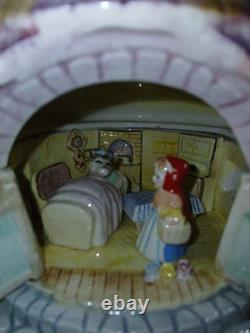 Vintage Royal Sealy Little Red Riding Hood WithWolf VERY RARE Light/Cord Missing