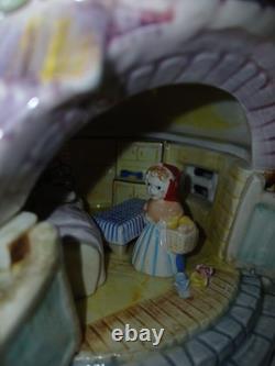 Vintage Royal Sealy Little Red Riding Hood WithWolf VERY RARE Light/Cord Missing