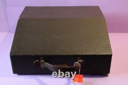 Vintage Royal typewriter rare brown color P88-277639 very good condition