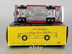 Vintage TOMY Tomica 55 Toyota Crown 2800 Royal Saloon / Japan / Very Rare Red