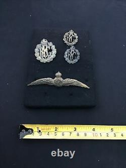 Vintage Ww1 Set Of Four Royal Flying Corps Very Rare Cap Badges And Badge