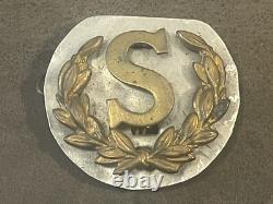 WW1 ROYAL ARTILLERY RA BASE METAL BRASS SURVEYOR BADGE- BRITISH ARMY Very Rare